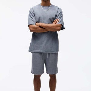 Ensemble short et t-shirt avec logo sérigraphié, 100% coton, coupe ample, pour homme - Product Image 1