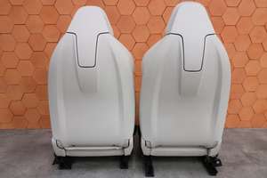 Asientos Deportivos Modernos de Lujo en Fibra de Carbono para BMW M8 M3 M2 M4 M5, Cuero Impermeable, Personalizables, Garantía de 2 Años - Product Image 3