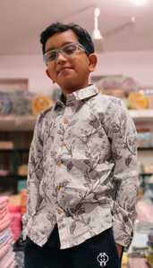 OEM garçons pur coton poche sur le devant col chemise confortable décontracté enfants formel mariage anniversaire pique-niques en gros en Inde - Product Image 5