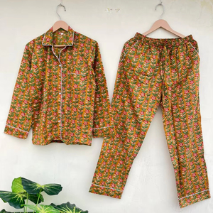 Ropa de dormir con estampado Floral de algodón hecha a mano India elegante traje de noche informal para verano otoño vacaciones mañana caminar desgaste exclusivo - Product Image 1