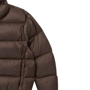 Chaquetas acolchadas de alta calidad superventas para hombres y mujeres, fáciles de usar, disponibles en todos los tamaños, colores, decoración bordada, MOQ bajo - Product Image 2