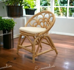 Chaise de luxe pour enfants en bambou tissé de qualité supérieure et rotin, élégante et écologique, chaise Little Starlet pour tout-petits - Product Image 6