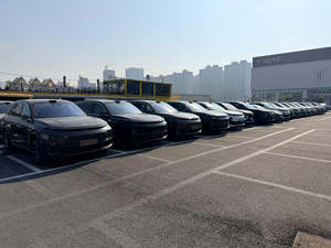 Auto Usado 2024 2023 Li Auto L7 SUV Híbrido Eléctrico Asientos de Cuero Caja de Cambios Automática Motor Turbo Neumáticos R19 Volante a la Izquierda 601-700km - Product Image 4