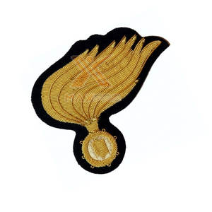 Insignias Bordadas a Mano de Tamaño y Color Personalizados, Bajo Pedido Mínimo, Insignias Bordadas a Mano Más Vendidas a Precio Económico - Product Image 3