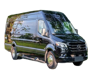 Furgoneta de Transporte Grande Usada 2025, Clase 3500XD, Volante a la Izquierda, Autocar Premium - Product Image 1