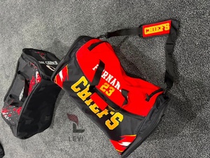 Bolsa Deportiva Personalizada con Cierre de Cremallera Seguro, Bolsa de Viaje y Equipo con Correa para el Hombro - Product Image 2