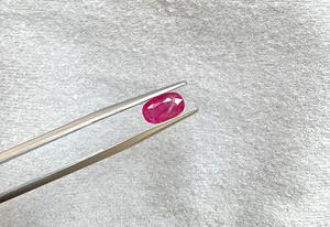 Piedra tallada ovalada de rubí de Mozambique de 1,40 quilates certificada, calidad superior sin calor para la fabricación de joyas finas, piedras preciosas naturales - Product Image 4
