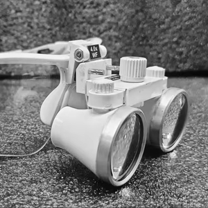 ลูปสองตาขยาย 4X 450 ระยะการทํางาน ลูปทันตกรรม ลูปผ่าตัด.. - Product Image 1