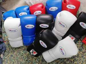 Guantes de Entrenamiento Profesionales de Alto Brillo con Cierre de Muñeca Seguro y Acolchado Absorbente de Impactos para Ejercicio y Fitness - Product Image 3