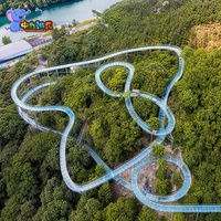 Toboggan aquatique en verre pour la montagne, longue piste, attraction de rafting pour les zones panoramiques, parcs d'aventure et stations touristiques