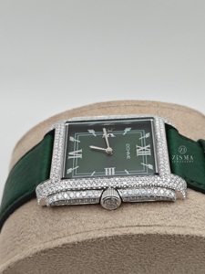 นาฬิกาเพชรทรงกลมสำหรับผู้หญิงคลาสสิก VVS/F ที่ได้รับการรับรอง Moissanite สร้างขึ้นสำหรับผู้หญิงที่สร้างขึ้นเพื่อแสดงถึงแถวหน้าของแฟชั่นฮิปฮอป - Product Image 2