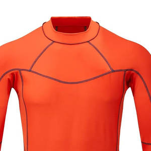 Taille et conception personnalisées Rash Guard pour hommes pour vêtements de sport Haute performance Rash Guards personnalisés pour hommes pour l'entraînement - Product Image 3
