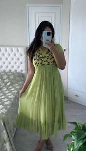 Magnifique maxi une pièce de vêtements d'été de créateur - Product Image 5