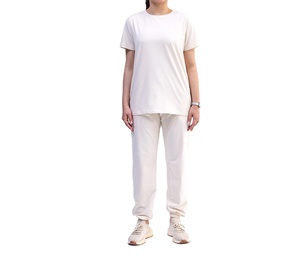T-shirts unisexes à manches longues en coton 100% 200 g/m², écologiques, décontractés, avec impression de logo personnalisée en gros, qualité supérieure - Product Image 1
