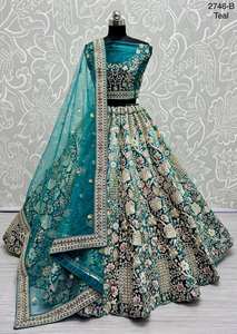 ชุดเลเฮนกาโชลีสำหรับผู้หญิง ดีไซน์เนอร์ออกแบบ พร้อมลายปักดอกไม้สวยงาม เหมาะสำหรับงานปาร์ตี้ทุกฤดูกาล ผ้ามีความยืดหยุ่น - Product Image 3