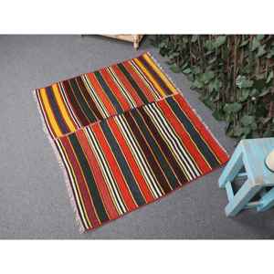 พรมคิลิมตุรกีโบราณ ขนาด 3.3x2.6 ฟุต (100x80 ซม.) พรมขนสัตว์ลายดอกไม้สีแดง - Product Image 2