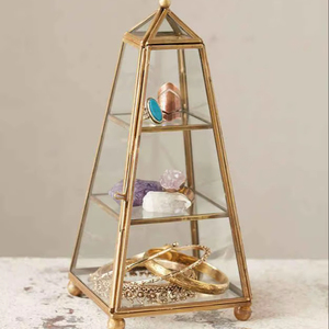 Boîte à bijoux en métal plaqué or et verre de luxe avec bords biseautés, intérieur miroir, boîte cadeau élégante - Product Image 1