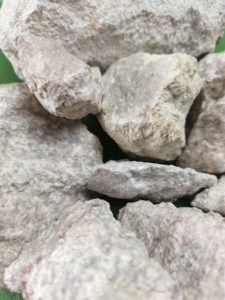 Pyrophyllite สำหรับยาแนวกระเบื้องช่วยเพิ่มความหนาแน่นและลดความไวต่อการย้อมสีเพิ่มความทนทานและความสะอาด - Product Image 1