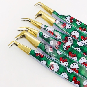 แหนบขนตาปลอมแบบใหม่ Hello Kitty มีดีไซน์แบบยั่งยืนเป็นเส้นใยปลายและสีทอง - Product Image 6
