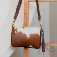Tas tangan kulit sapi asli tas selempang Crossbody tas gaya penjualan laris desain baru tas selempang bahu untuk wanita