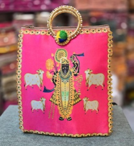 Nouvel Arrivage Vintage Fashion Shrinath Ji Sac à Bandoulière pour Kirtan Festivals Mariages Célébrations Traditionnelles Dame Robe Vente en Gros - Product Image 4