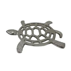 Modern Design Iron Floral <b>Trivet</b> Heat Resistant Metal Pad for Pan & Hotpot Protects Dining Table From Heat Damage - Product Image 2