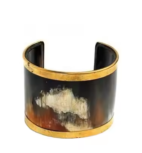 Pulsera de moda de diseñador hecha a mano brazalete de cuerno de búfalo natural por artesanía de media luna - Product Image 4