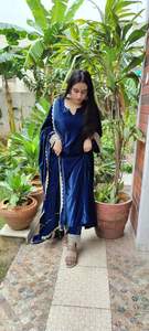 Recién llegado, Ropa Étnica, conjunto de traje de terciopelo puro de alta calidad, secuencia de terciopelo viscosa, cordón, Top DE TRABAJO Dori y pantalón con Dupatta - Product Image 3