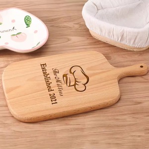 Planche à découper en bois écologique avec poignée intégrée et trou de suspension, épaisseur 1,5 cm, REHMAN CRAFT - Product Image 4