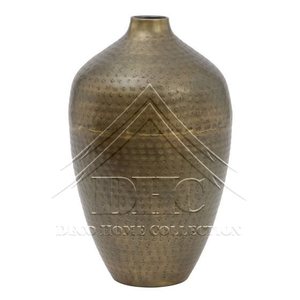 Vase à fleurs en métal de forme unique moderne avec fini enduit de poudre de couleur verte pour des intérieurs sophistiqués et à la mode - Product Image 5