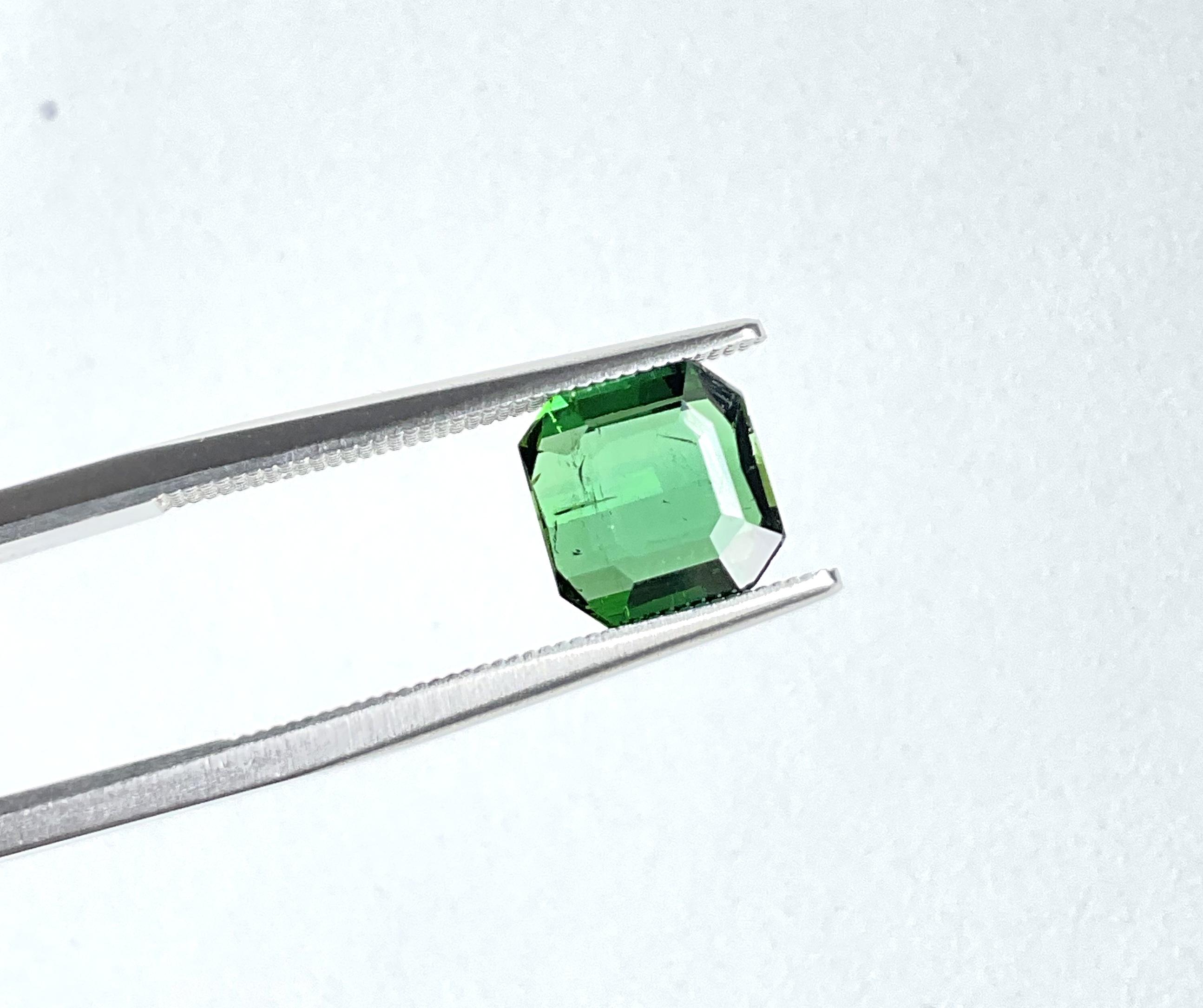 สีเขียว