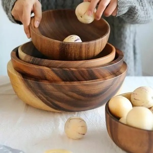 Bol à salade en céramique en bois en forme de cœur de style campagnard bol en acacia de fruits écologique personnalisé pour le camping paquet cadeau dans un carton - Product Image 5