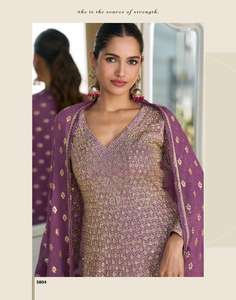 ชุดสูทย้อนยุคสำหรับผู้หญิงผ้าจอร์เจียแท้พร้อมการปักลาย - Product Image 2