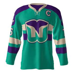 Jersey de hockey sobre hielo transpirable construido con tecnología de tela avanzada para un movimiento máximo - Product Image 4