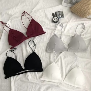 Soutien-gorge de sport pour femmes, style tendance, sexy, fin, respirant, sans fil, doux, sans couture, avec bonnets - Product Image 1