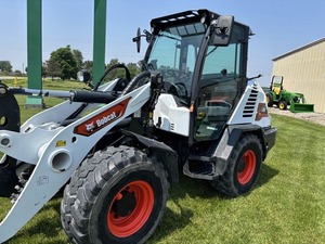 Chargeur sur pneus 2022 L85 - Product Image 5