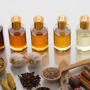 Huile de curcuma 100% pure Vente en gros Huile de curcuma en vrac Huile de curcuma naturelle et pure - Product Image 2