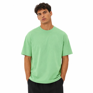T-shirt en coton doux coupe classique de fabrication italienne, respirant et à porter au quotidien avec un approvisionnement ODM artisanal italien à la menthe - Product Image 1