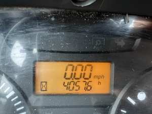 Tractor M8540NPK 2011 - Tractor Utilitario de Alto Rendimiento para Agricultura Profesional - Product Image 6