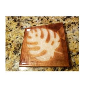 Juego de 4 Posavasos de Madera con Resina Epoxi, Diseño Moderno y Lujoso, Personalizado con Hojas de Resina, Producto de la India - Product Image 5