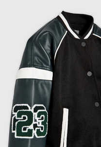 แจ็คเก็ตมหาลัยสไตล์วินเทจสำหรับผู้ชายไซส์ใหญ่พิเศษเสื้อแจ็คเก็ตบอมเบอร์หนังแกะมีฮู้ดแบบลำลองมีโลโก้ตามสั่งสำหรับฤดูหนาว - Product Image 4