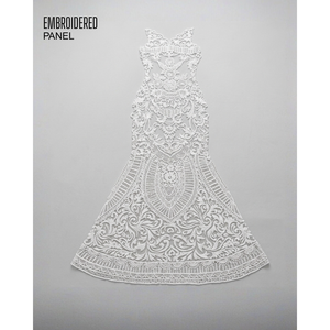 Dentelle royale vintage avec motifs brodés sur le devant et le dos - Product Image 1