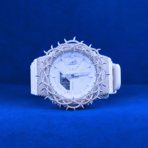 Montre numérique blanche élégante de style hip-hop, lunette en or rose glacé, cadran en cristal saphir Miyota, pierres scintillantes pour un look audacieux et moderne - Product Image 1
