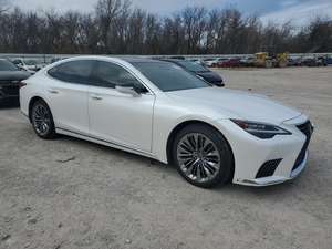 Lexus LS500 500 Base 2022 (ACCIDENTADO EN VENTA) - Product Image 2