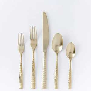 Juego de cubiertos chapados en cobre de diseño único Juego de cubiertos de acero inoxidable Juego de cubiertos de metal Cubiertos útiles para restaurante y hotel - Product Image 2