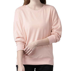 Sweat-shirt personnalisé pour femme, col rond, pour un style streetwear tendance et un usage quotidien décontracté - Product Image 4