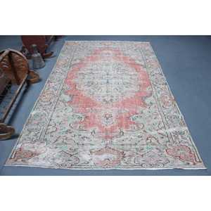 Grand tapis turc vintage 5,6x9,1 pieds, tapis rouge à pois en laine - Product Image 1
