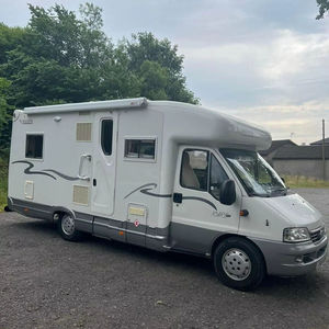 Autocaravana de Lujo 4x4 Tipo Camper para Acampar al Aire Libre / Nueva Caravana Recreativa Todoterreno RV - Product Image 1