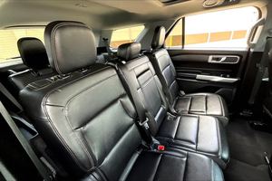 UTILISÉ LHD/RHD 2021 F O R D EXPLORER XLT RWD - Product Image 3