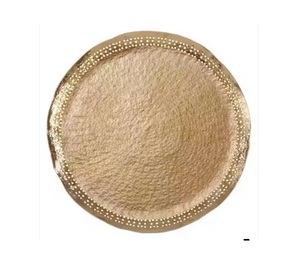 Assiette de présentation en métal faite à la main en cuivre de concepteur classique élégant pour la restauration et le service de nourriture nouveau style - Product Image 1